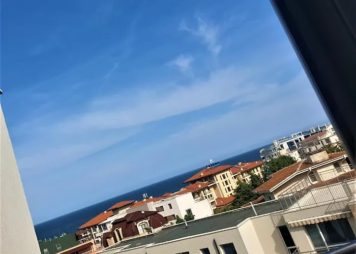 アパート Elisa ビャラ